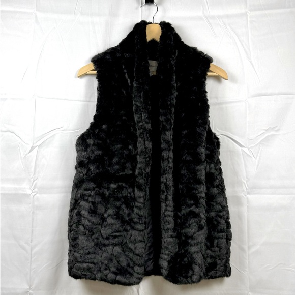 BCBGeneration Open Front Faux Fur Vest | Black | XS - Picture 2 of 4